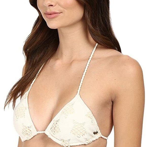 Billabong "Beach Pride" bikini set: two tops (size M) & two bottoms (size L & S) - Picture 5 of 15